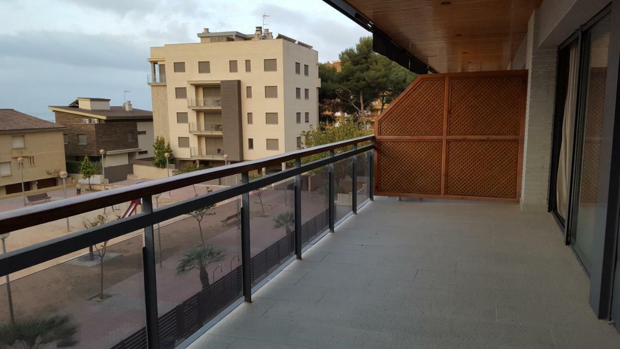 Ultramar Torredembarra Exterior foto